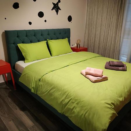 Cozy Apartment Near Metro Station Agia Marina Athen Eksteriør bilde