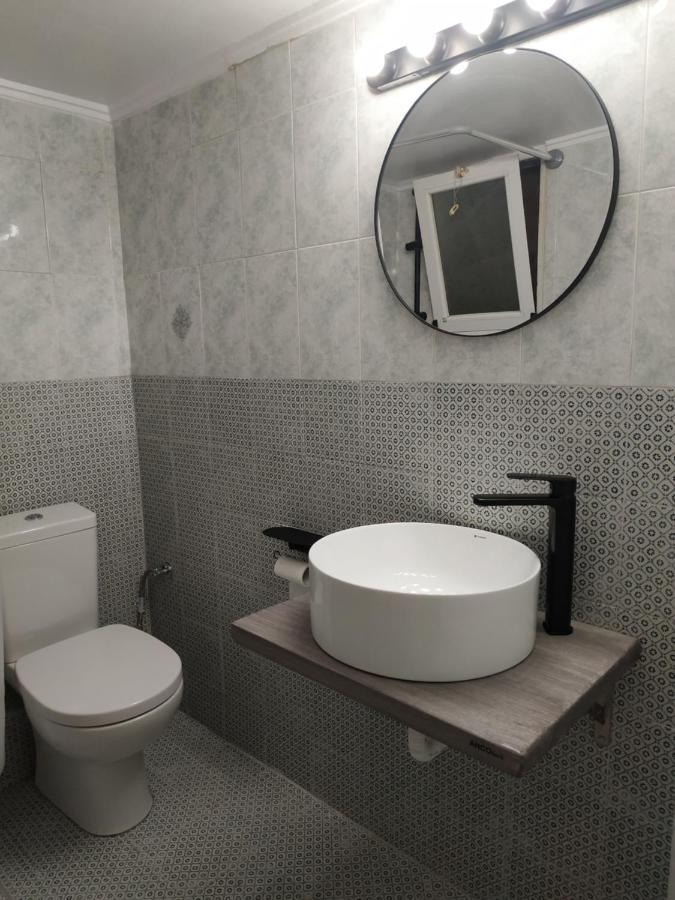 Cozy Apartment Near Metro Station Agia Marina Athen Eksteriør bilde