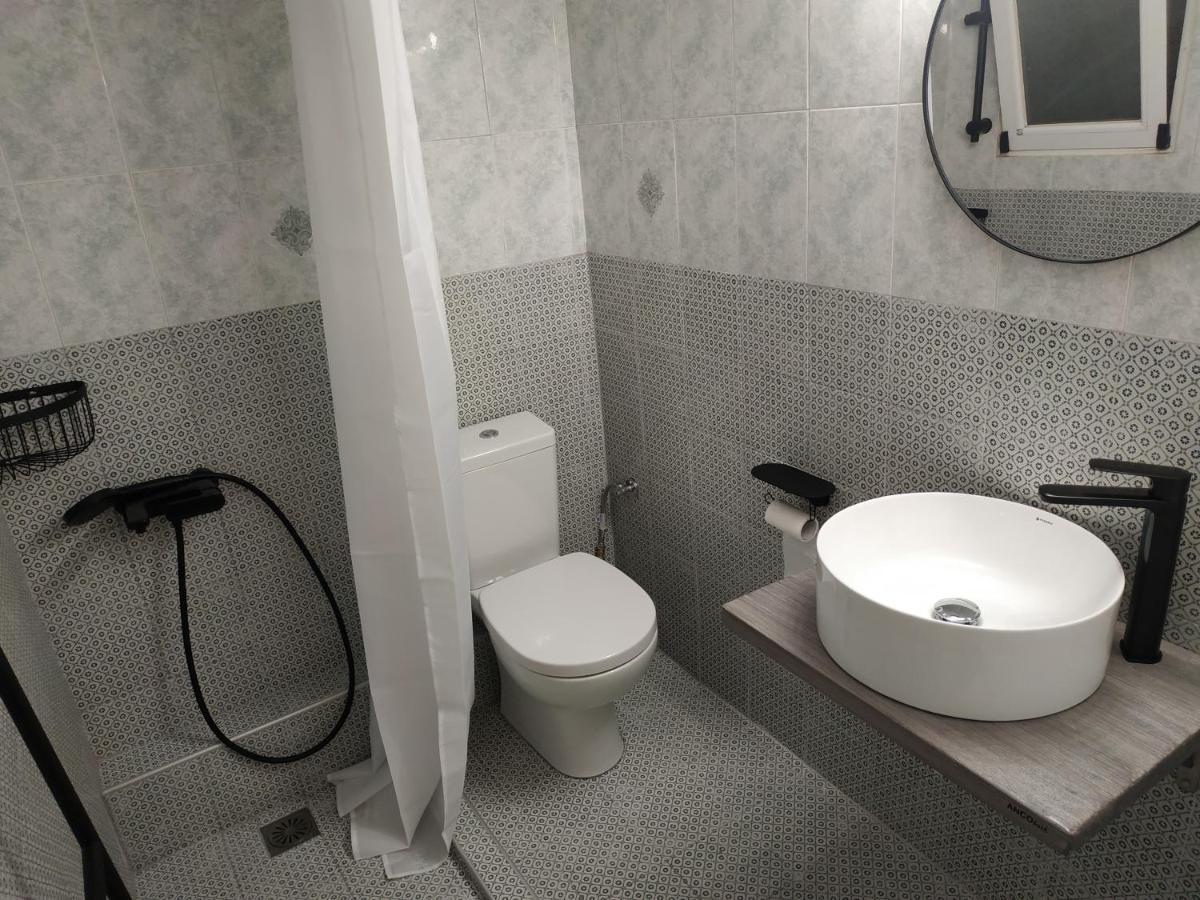 Cozy Apartment Near Metro Station Agia Marina Athen Eksteriør bilde
