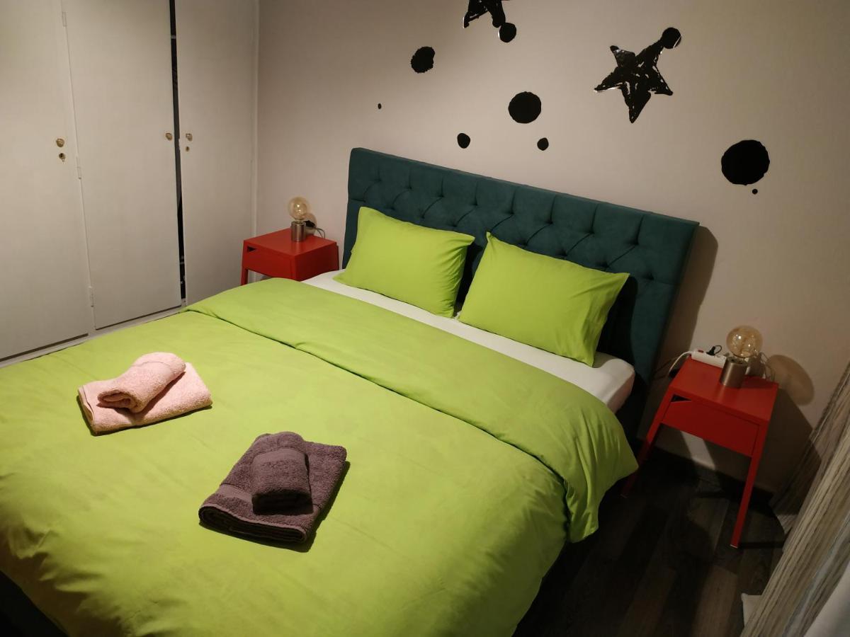 Cozy Apartment Near Metro Station Agia Marina Athen Eksteriør bilde