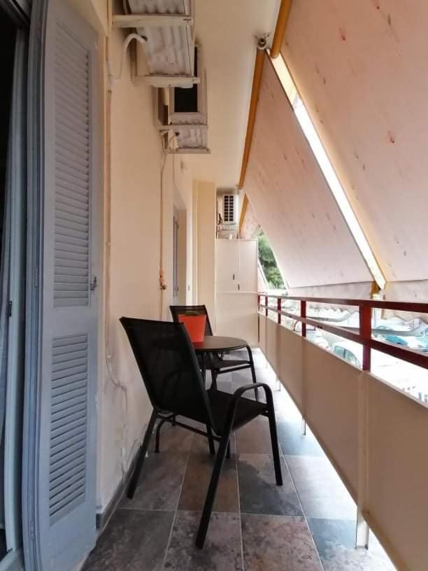 Cozy Apartment Near Metro Station Agia Marina Athen Eksteriør bilde