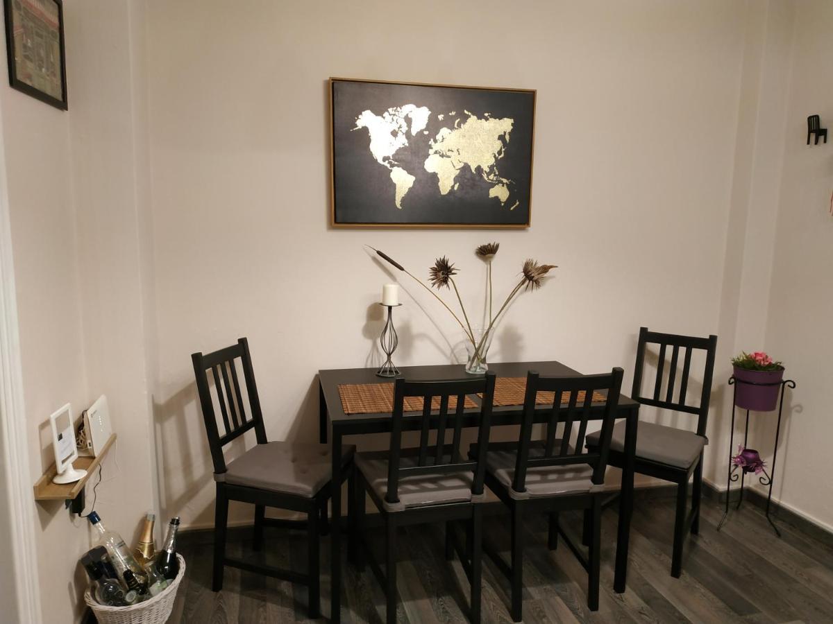 Cozy Apartment Near Metro Station Agia Marina Athen Eksteriør bilde