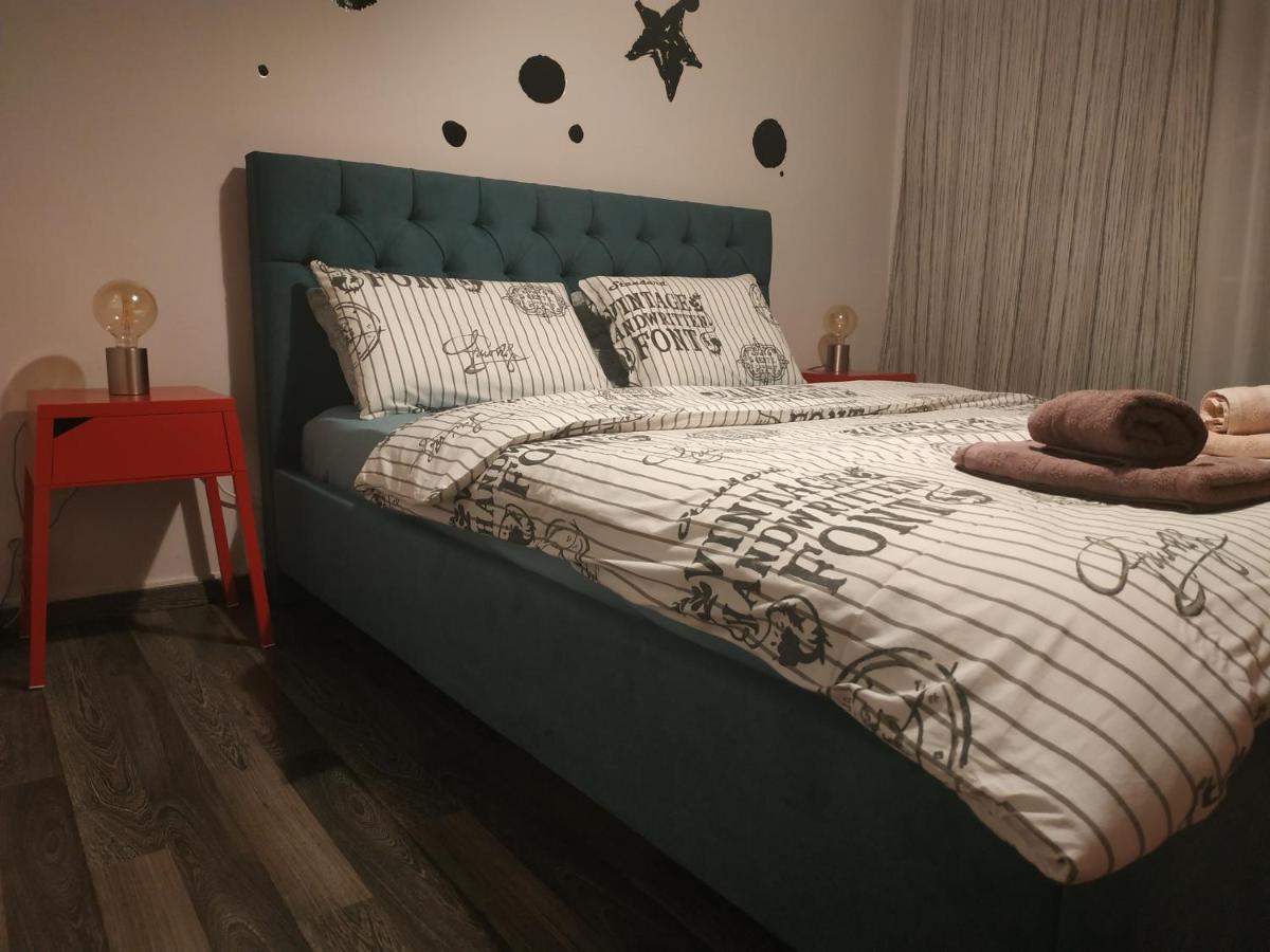Cozy Apartment Near Metro Station Agia Marina Athen Eksteriør bilde